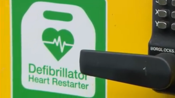 Picture of defibualtor
